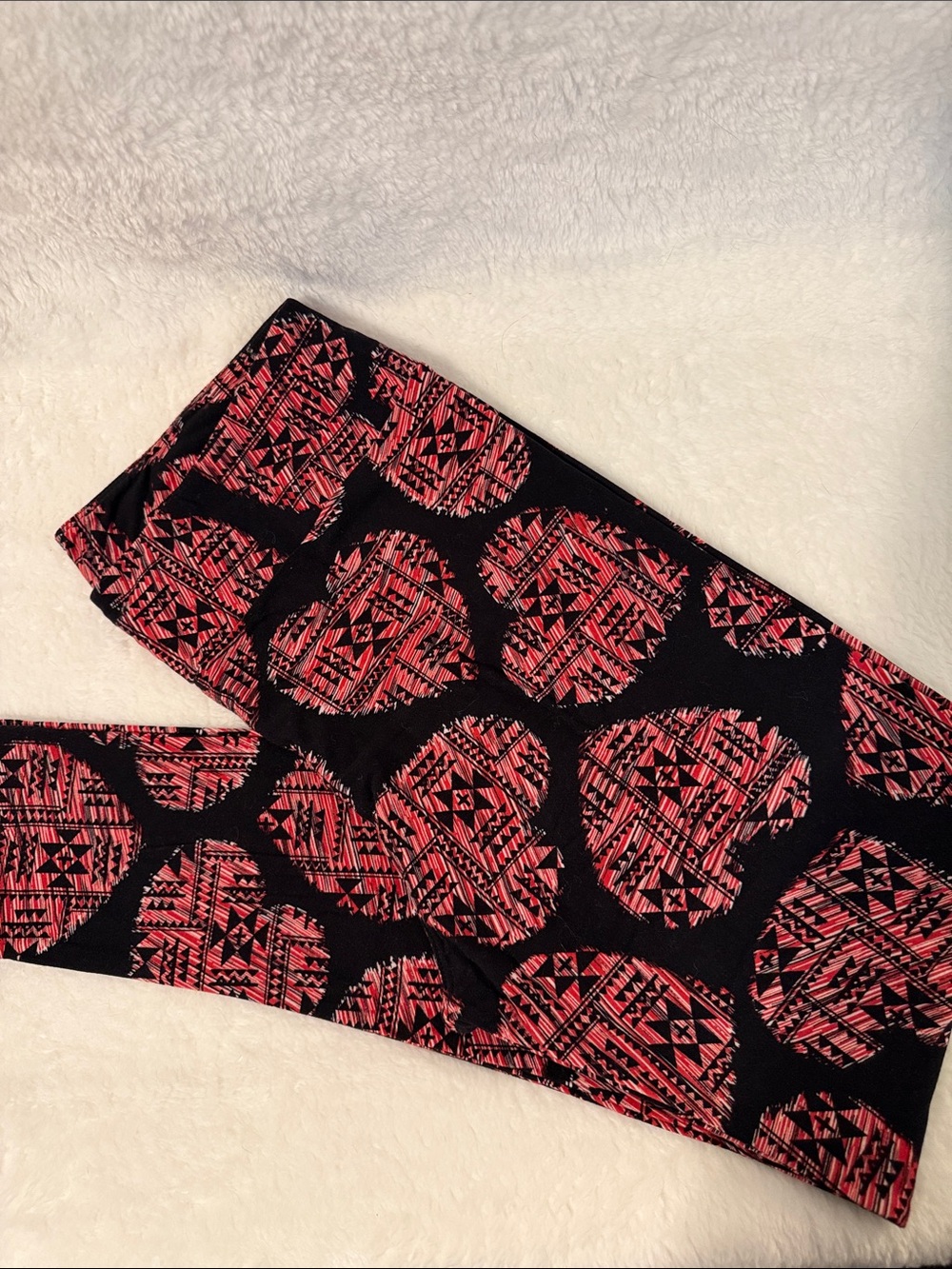 LuLaRoe Black & Pink Heart Pattern Leggings